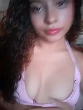 Snapshot of Lulupeach69 chatting on 10-04-25, 11:19 Lulupeach69 online show from 10-04-25, 11:19