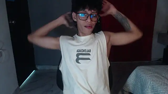 Snapshot of sung_yol chatting on 09-29-25, 03:44 sung yol online show from 09-29-25, 03:44