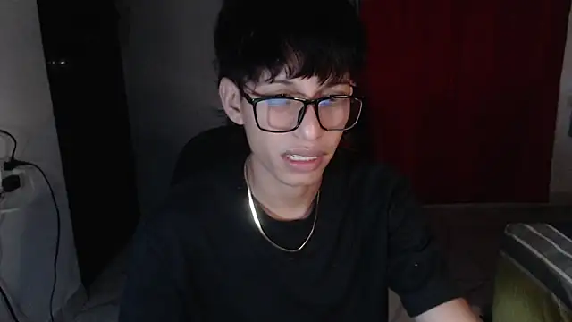 Snapshot of sung_yol chatting on 10-03-25, 12:40 sung yol online show from 10-03-25, 12:40