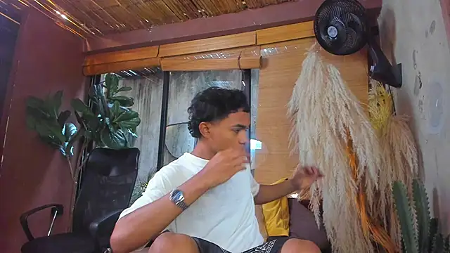 AlanCutee online show from 12-02-25, 03:07