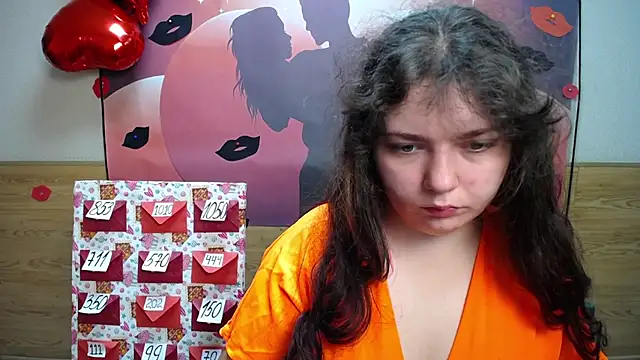 NeonilaLisova online show from 09-12-25, 05:18