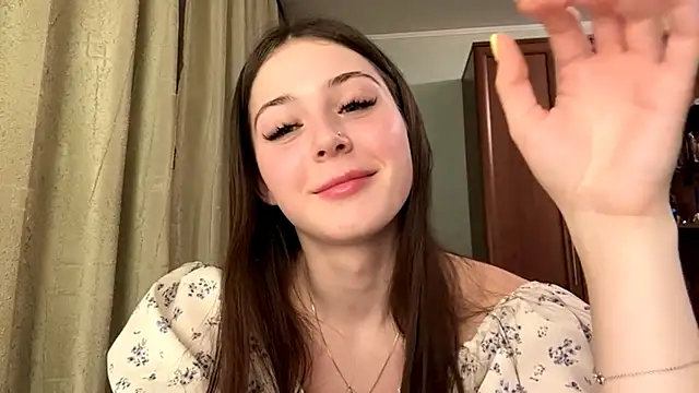 Adel strongwoman online show from 04-09-26, 06:24