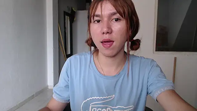 Snapshot of Dolly_Peach_ chatting on 09-18-25, 06:32 Dolly Peach  online show from 09-18-25, 06:32