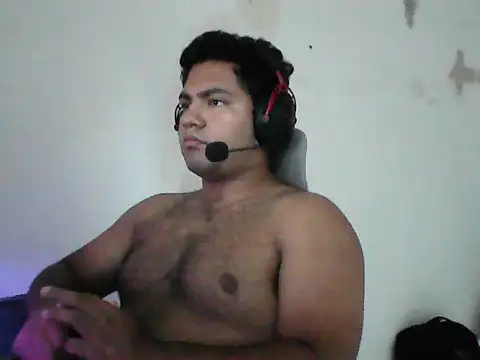 Snapshot of DCHOI_22 chatting on 10-22-25, 03:56 DCHOI 22 online show from 10-22-25, 03:56