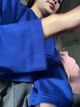   BabyShowPublic   online show from 11-03-25, 08:04