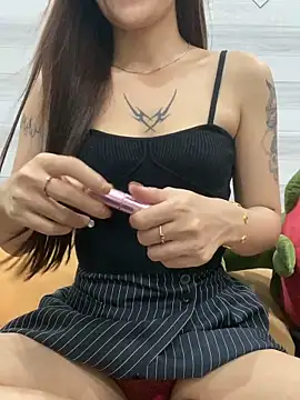   BabyShowPublic   online show from 03-06-26, 03:08