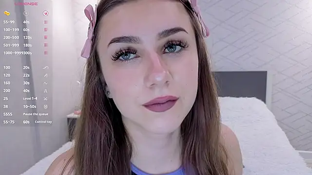 Snapshot of thelittlecowgirl chatting on 11-27-25, 09:17 thelittlecowgirl online show from 11-27-25, 09:17