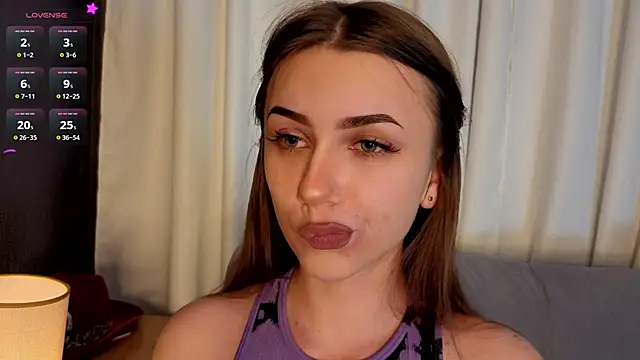 Snapshot of thelittlecowgirl chatting on 03-01-26, 08:22 thelittlecowgirl online show from 03-01-26, 08:22