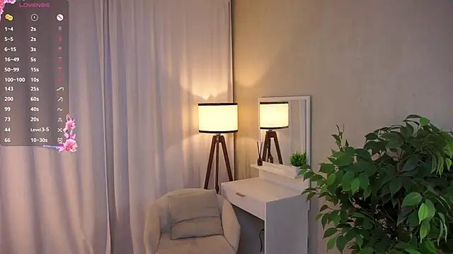 Snapshot of TomokoRocha chatting on 10-09-25, 11:08 TomokoRocha online show from 10-09-25, 11:08