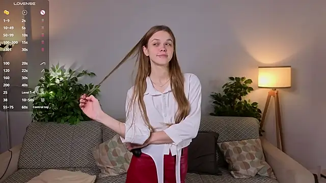 Snapshot of TomokoRocha chatting on 11-25-25, 11:10 TomokoRocha online show from 11-25-25, 11:10