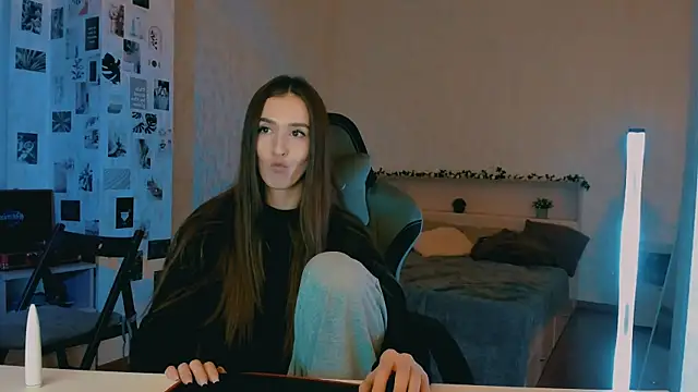 Snapshot of yourrdanceteacher chatting on 10-13-25, 07:25 yourrdanceteacher online show from 10-13-25, 07:25