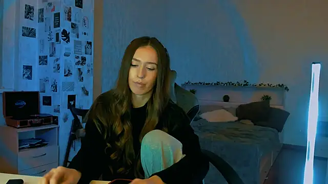 Snapshot of yourrdanceteacher chatting on 10-22-25, 07:35 yourrdanceteacher online show from 10-22-25, 07:35