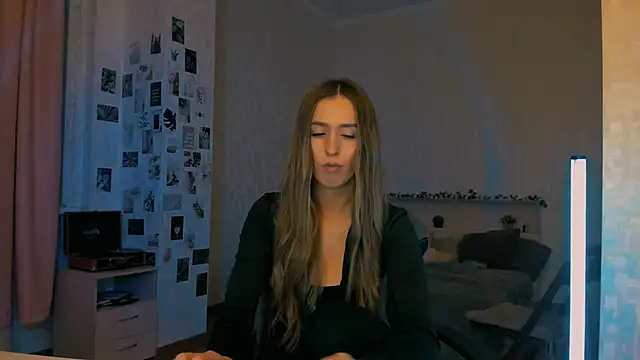 Snapshot of yourrdanceteacher chatting on 11-23-25, 07:57 yourrdanceteacher online show from 11-23-25, 07:57