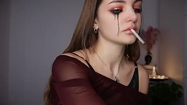 MayTease online show from 10-31-25, 08:43