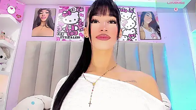 Ariana Keyss online show from 10-17-25, 03:20