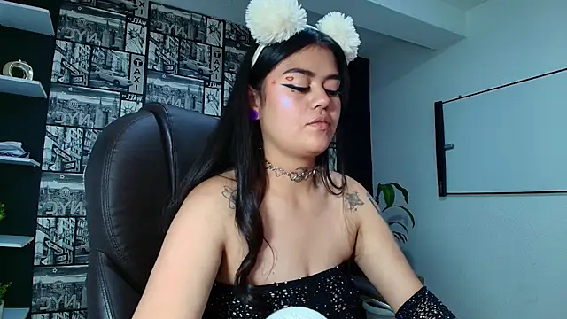 Mia Morelli  online show from 09-26-25, 05:00