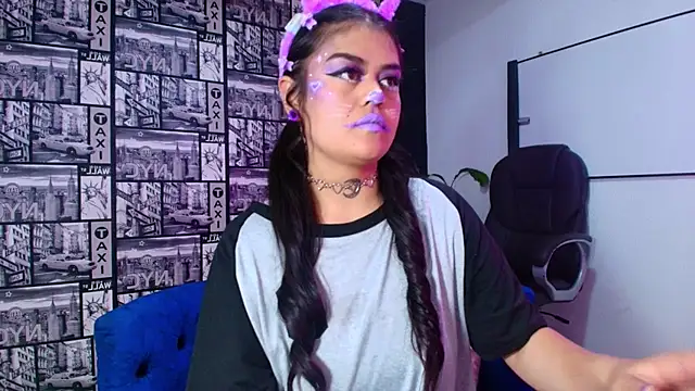 Mia Morelli  online show from 10-23-25, 05:29