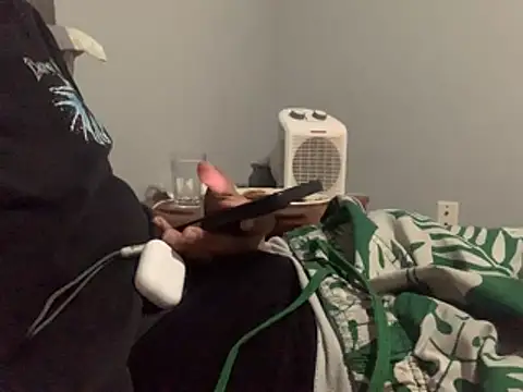 Snapshot of Insurance-03 chatting on 01-12-26, 02:17 Insurance-03 online show from 01-12-26, 02:17