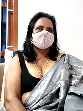 mallu-lover online show from 01-09-26, 03:26