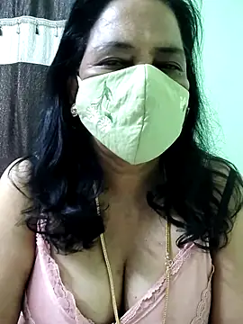 mallu-lover online show from 02-04-26, 01:44