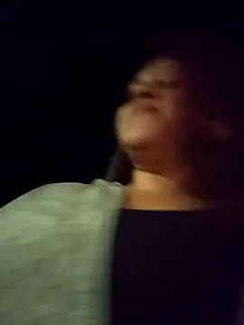 CloeStron online show from 10-29-25, 01:41