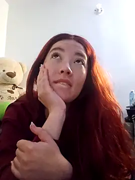 lunnaa  online show from 10-21-25, 05:08