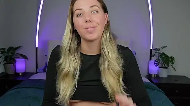 louiseberkeley online show from 10-06-25, 04:43