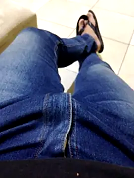 Snapshot of JoaoPedro17cm chatting on 10-26-25, 06:58 JoaoPedro17cm online show from 10-26-25, 06:58