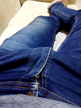 Snapshot of JoaoPedro17cm chatting on 10-29-25, 01:13 JoaoPedro17cm online show from 10-29-25, 01:13