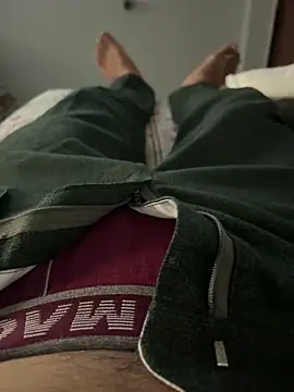 Snapshot of NoddingScorpion chatting on 10-04-25, 08:56 NoddingScorpion online show from 10-04-25, 08:56