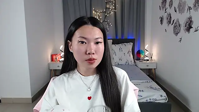 LunaPurrr online show from 09-14-25, 01:21