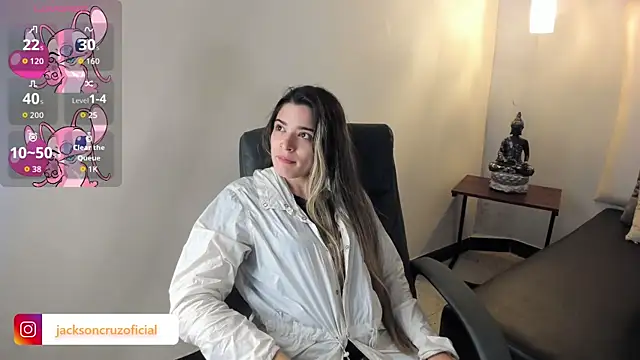 Snapshot of MiaVillalobos chatting on 10-07-25, 12:02 MiaVillalobos online show from 10-07-25, 12:02