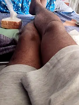 whitelady15 online show from 11-14-25, 05:28