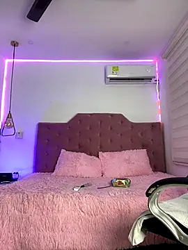 Velveet x online show from 11-24-25, 11:32