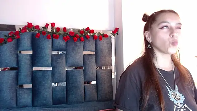 JulianaCarter online show from 10-07-25, 05:32