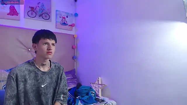 Snapshot of iam_lukas__ chatting on 12-16-25, 04:34 iam lukas online show from 12-16-25, 04:34