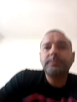 Snapshot of Feistysausage chatting on 09-18-25, 10:39 Feistysausage online show from 09-18-25, 10:39