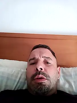 Snapshot of Feistysausage chatting on 10-26-25, 11:05 Feistysausage online show from 10-26-25, 11:05