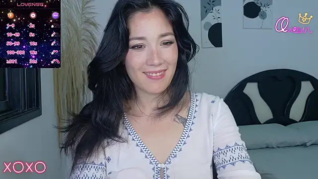 Snapshot of Eliih_01 chatting on 01-12-26, 02:06 Eliih 01 online show from 01-12-26, 02:06