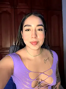 KaditaNavarro online show from 10-01-25, 05:30