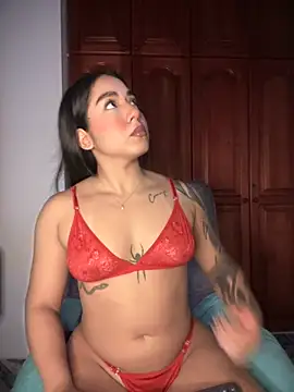 KaditaNavarro online show from 11-02-25, 05:48