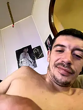 Snapshot of gb7572 chatting on 09-14-25, 02:27 gb7572 online show from 09-14-25, 02:27