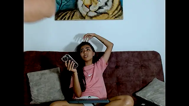 Snapshot of Wild_RoomXxX chatting on 09-18-25, 09:06 Wild RoomXxX online show from 09-18-25, 09:06