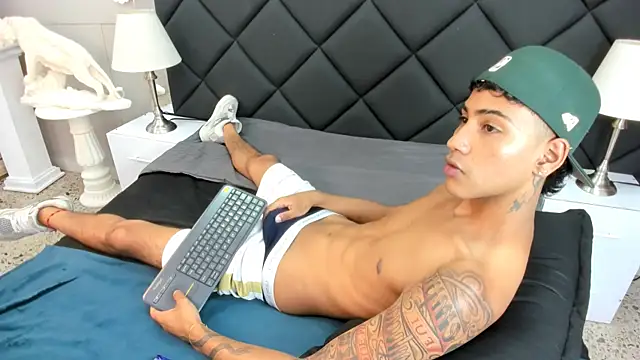 Denis Carpenter online show from 11-26-25, 07:48