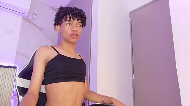 Ivone Rose  online show from 10-12-25, 12:48