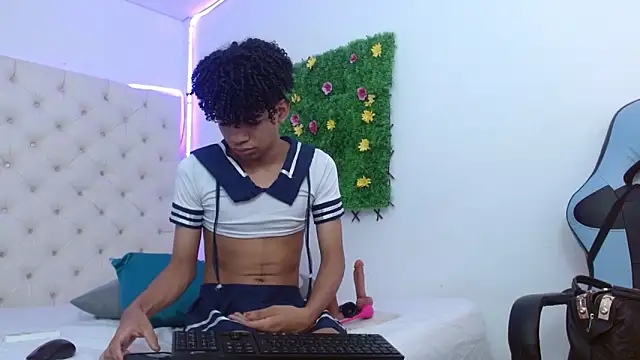 Ivone Rose  online show from 10-19-25, 12:39