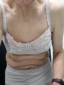 Emily de Carla online show from 02-16-26, 07:37