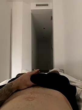 Snapshot of marc944 chatting on 12-02-25, 11:00 marc944 online show from 12-02-25, 11:00