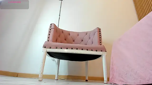 naia cox online show from 11-23-25, 03:50