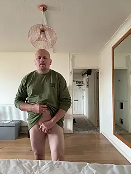 Snapshot of Attila120 chatting on 10-08-25, 02:58 Attila120 online show from 10-08-25, 02:58